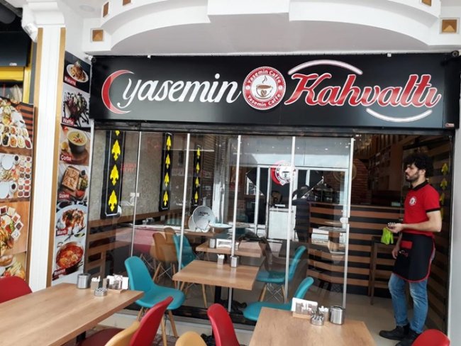 yasemin caffe ışıklı tabela nazilli